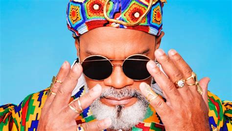 Carlinhos Brown Compartilha Hist Ria De Luta Arte E Sucesso Em