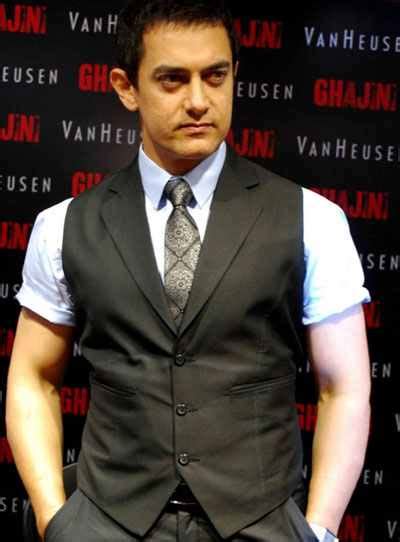 Aamir Khan Celebrates A Decade Of Lagaan In Style Hot Bangla Girls