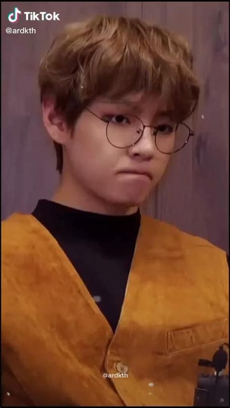 Taehyung Video Taehyung Funny Bts Korea Kim Taehyung Funny