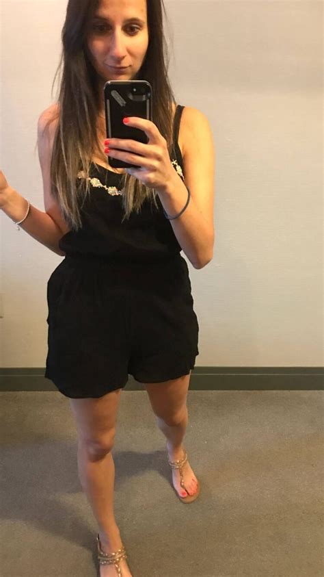 8 Hot Sexy Lauren Guiliano Bikini Pics