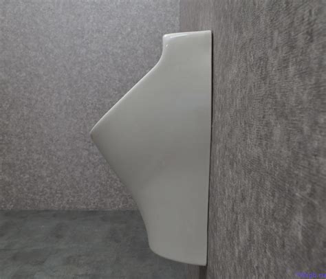 Писсуар Лаго с автоматическим смывом — T-WAY