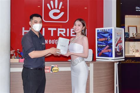 Ti U Ch Mua Ng H T Ng M C A Hot Tiktoker Ho Ng Kim Chi B O Ph N