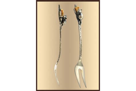 Купить серебряную вилку для сыра "Мышка", цены, отзывы, характеристика