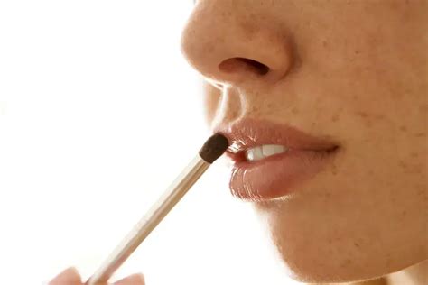 Potential Health Hazards For Using Expired Makeup Date My Make Up