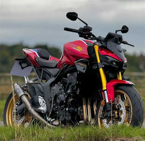 La nuova naked di Honda è mostruosa solo 54 esemplari è un opera d