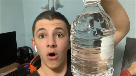 ВЫПИЛ 5 ЛИТРОВ ВОДЫ?!?! ПОБИЛ МИРОВОЙ РЕКОРД И ВЗОРВАЛСЯ ИЗНУТРИ ...