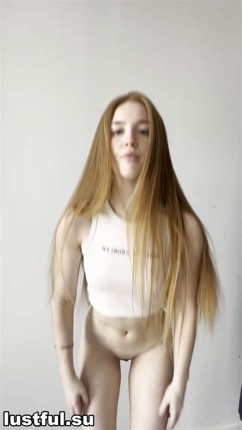 Amateur Porn 3701 Lustful Su Brattybee893