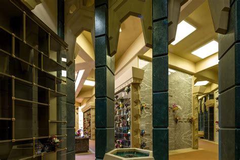 Skylawn Funeral Home: Memorial Planning and Cemetery Services 7