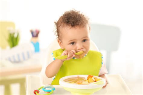 Tips Membuat Puree Buah untuk Bayi 6 Bulan Super Gampang!