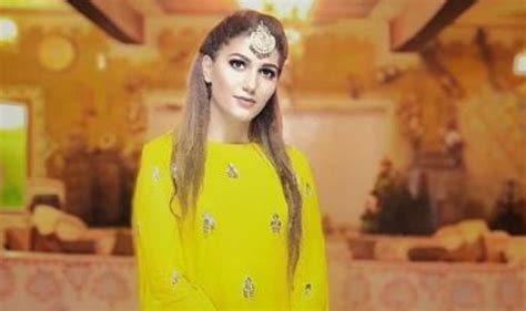 Haryanvi Hot Dancer Sapna Choudhary Looks Her Sexiest Best In Yellow Ethnic Gown And Maang Tikka