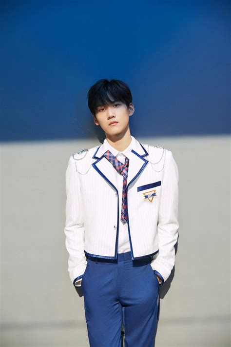 Pin By Gres On Zhou Keyu Daniel Chinese American Daniel Boy Groups