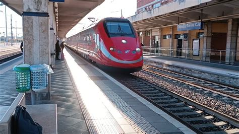 Frecciarossa Arrivo E Partenza A Lamezia Terme C Le Youtube