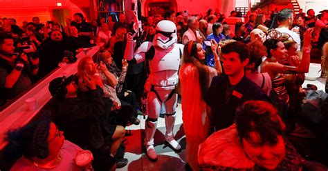 Youtuber Investigates Why Disney Worlds Star Wars Hotel Closed After
