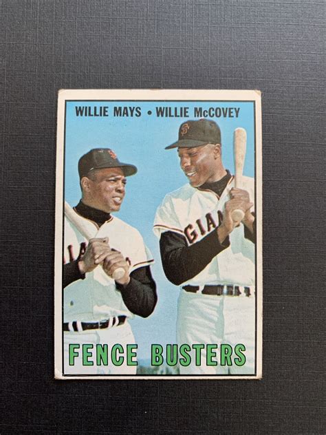 1967 Topps 423 Fence Busters Willie Mays Willie McCovey No Creases