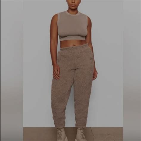 Skims Intimates Sleepwear Skims Nwt Nude Color Fluffy Soft Drawstring Waist Jogger Size