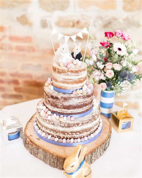 Chic And Sophisticated Naked Wedding Cake Examples