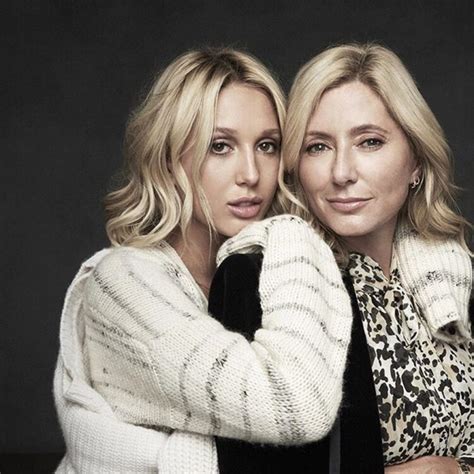 6 Hot Sexy Marie Chantal Miller Bikini Pics