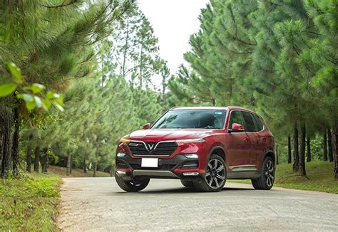 Tin Xe Hot Kh Ch Vi T R N R N V Gi L N B Nh Vinfast Lux Sa C C R Do H Ng U I Kh Ng