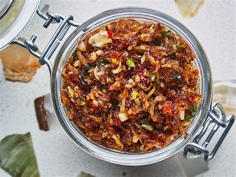 We re Obsessed With Burn Hot Sauce Bon Appétit