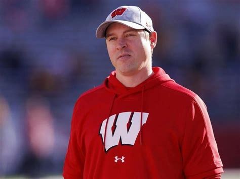 Report: Jim Leonhard resumes assistant role at Wisconsin