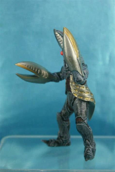 Bandai Tokusatsu Ultraman Hg Gashapon Figure P Alien Baltan Barutan