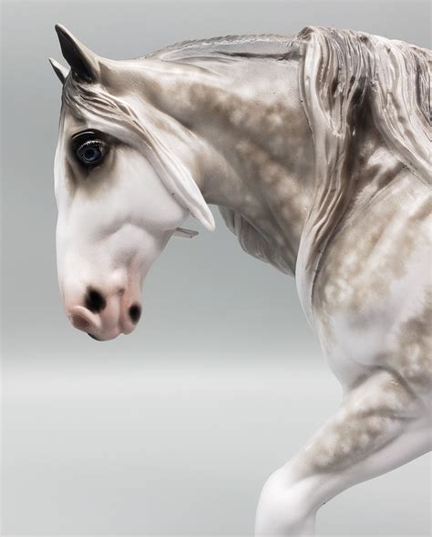 Resplendent | StoneHorseRef