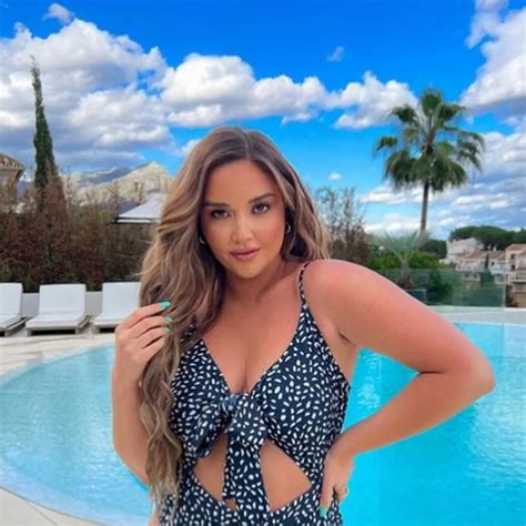 10 Hot Sexy Jacqueline Harris Bikini Pics