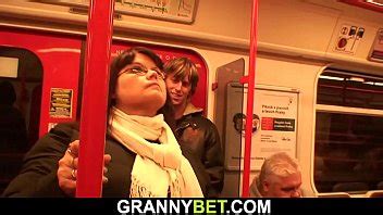 L Recoge Enormes Tetas De Una Mujer Madura Para Jugar Xvideos