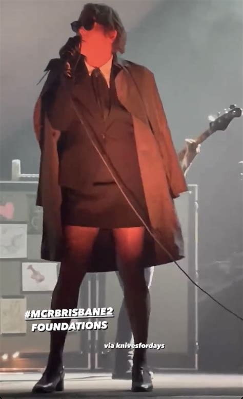 Pin De Mikey En Gerard Gay Cosas Lindas