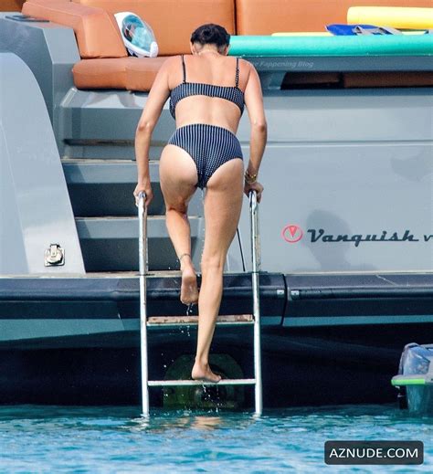 Lauren Silverman Sexy Flaunting Her Sexy Hot Body On Holiday In Barbados Aznude