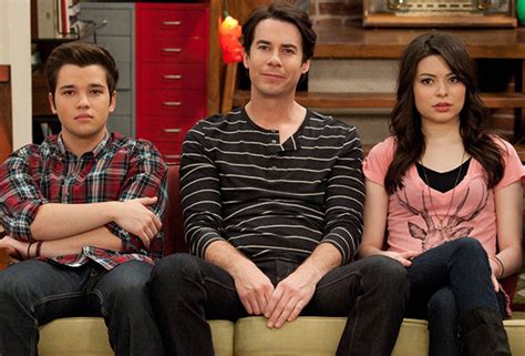 Icarly Reboot Miranda Cosgrove Returns For Paramount Revival Tvline