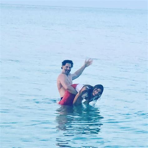 Sofia Vergara Flaunts Flat Tummy In White Bikini On Vacation Artofit