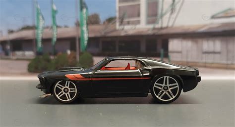 Ford Mustang Fastback Modellauto Von Hot Wheels Modelly