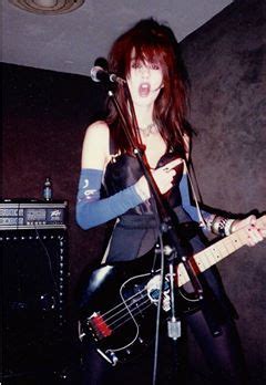 Hot Sexy Kim Shattuck Bikini Pics