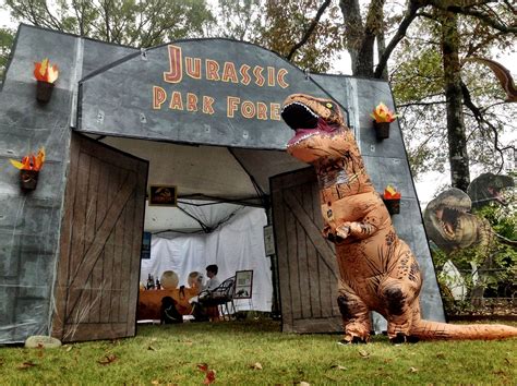 dog dinosaur costume jurassic park 6