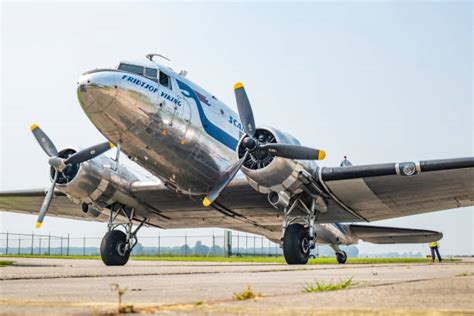 douglas aircraft stock  pictures royalty  images istock