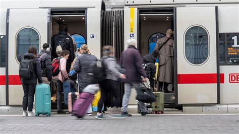 Streik Beendet Bahn Will Schnell Wieder Normalbetrieb Swr Aktuell