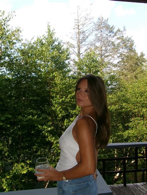 Katie Robertson (@katie.arobertson) • Instagram photos and videos