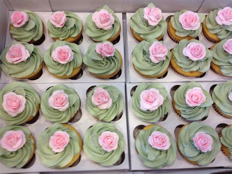 how to make sage green icing