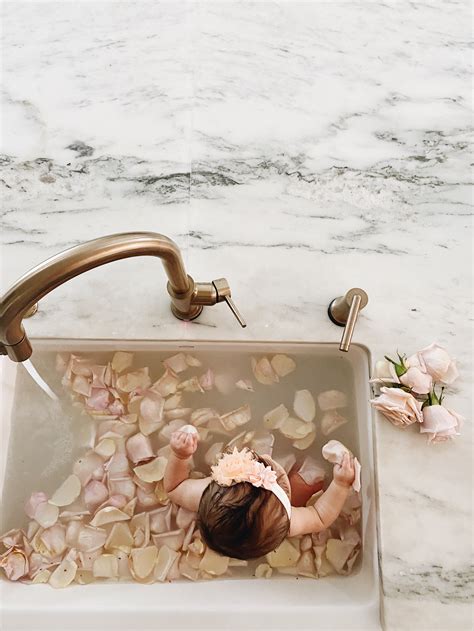 Milk Bath With Roses Azure Farm