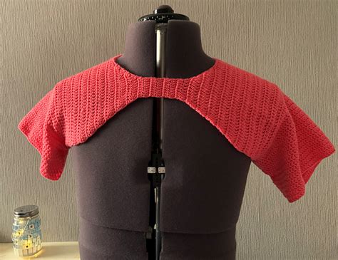 Ravelry: Shoulder Warmer pattern by Seyhall Crochet Design