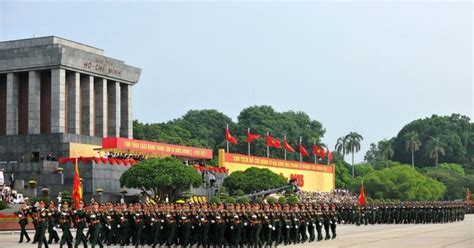 le duyet binh  duoc  chuc  dau thoi gian nao