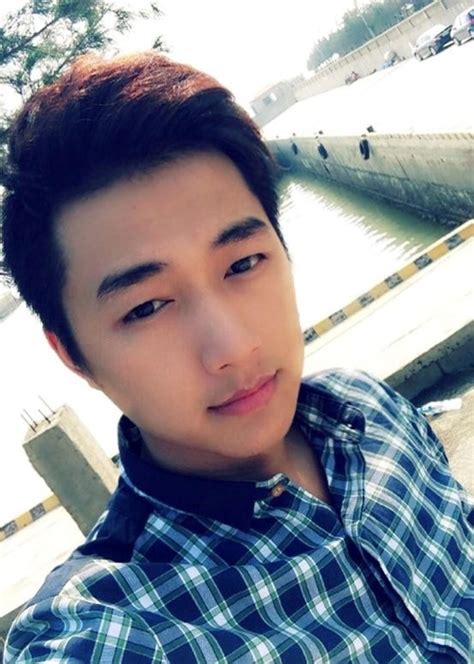 Ảnh hot boy x đẹp dễ thương phong cách trẻ trung năng động Thư viện