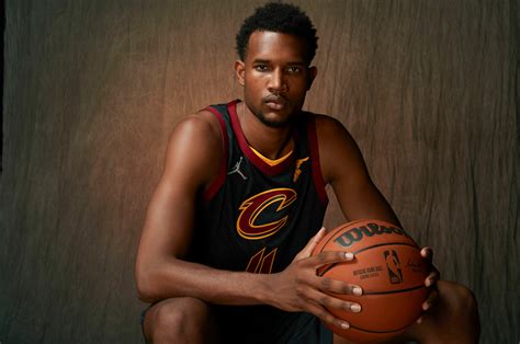 2560x1700 Resolution Evan Mobley HD Chromebook Pixel Wallpaper