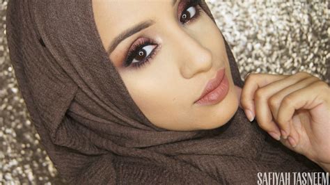 SAFIYAH TASNEEM Friday FOTD Naked Heat Makeup Looks Look 1 Baked