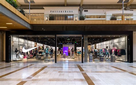 Nike Bellevue Square. Bellevue, WA. Nike.com