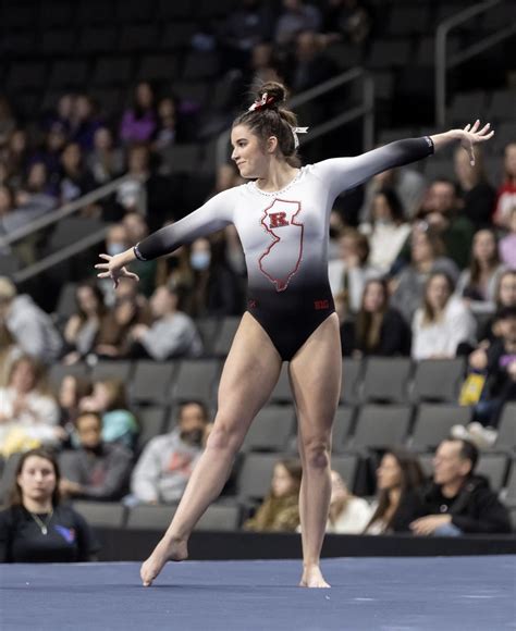 gymnast Emily Wood does anyone want to chat? : r/jerkofftoceleb