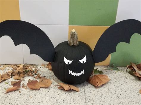 EXPOSICIÓN DE CALABAZAS DECORADAS DE HALLOWEEN 2017 | CEIP Nuestra