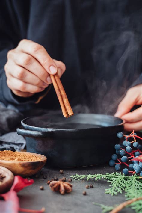 7 Pot Simmer Recipes for Fall + The Holidays | Hello Nest