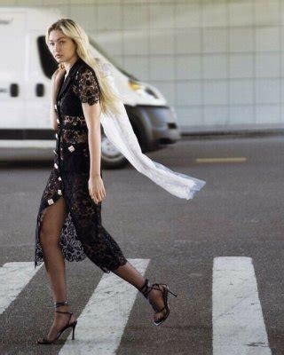 Gigi Hadid Nude Porn Pictures XXX Photos Sex Images 4065256 PICTOA